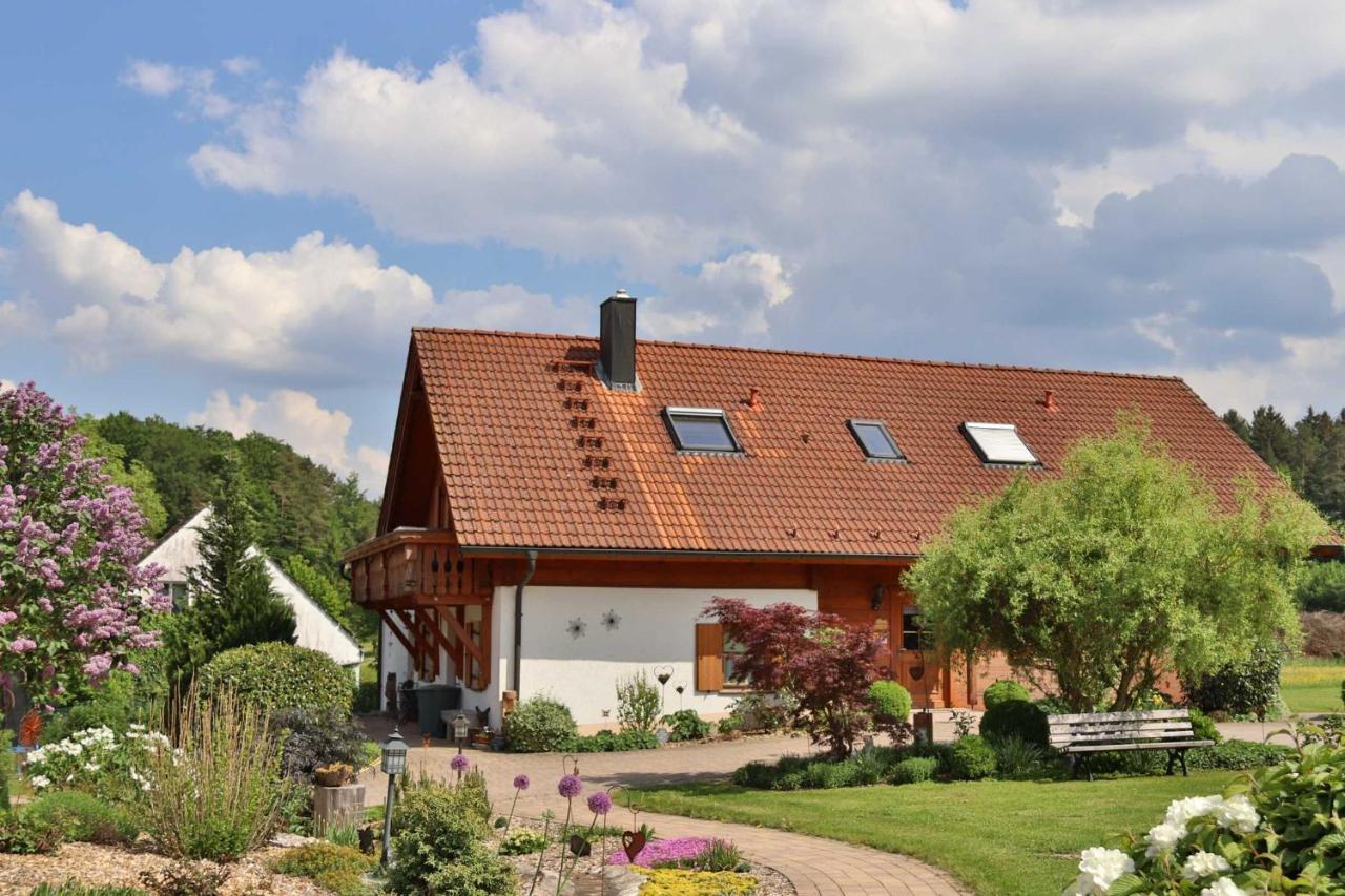 Heumanns Blockhaeuser Am Wald Hotel Pottenstein Kültér fotó