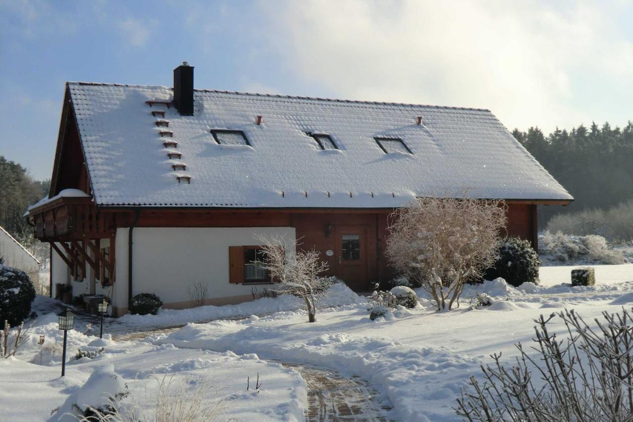 Heumanns Blockhaeuser Am Wald Hotel Pottenstein Kültér fotó